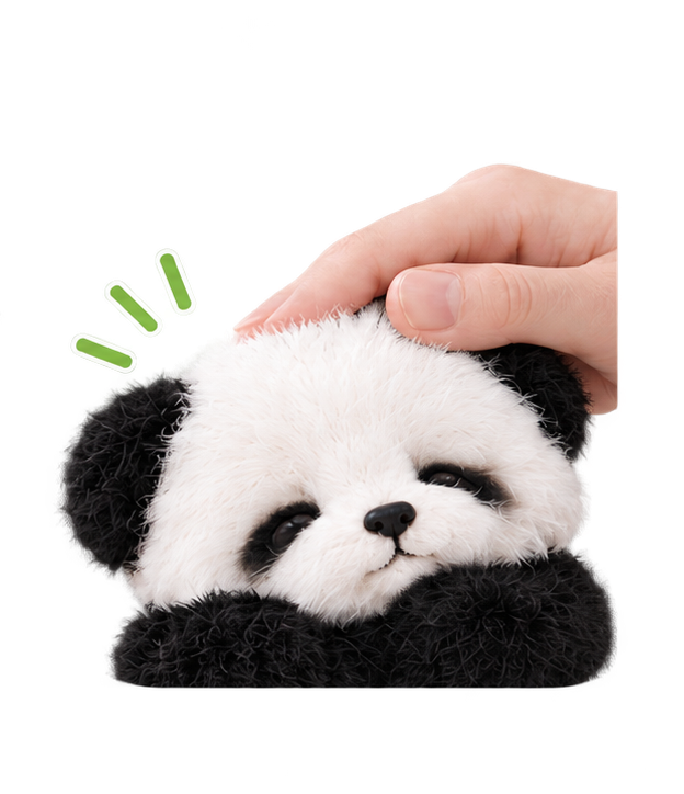 頭をなでられるPandai